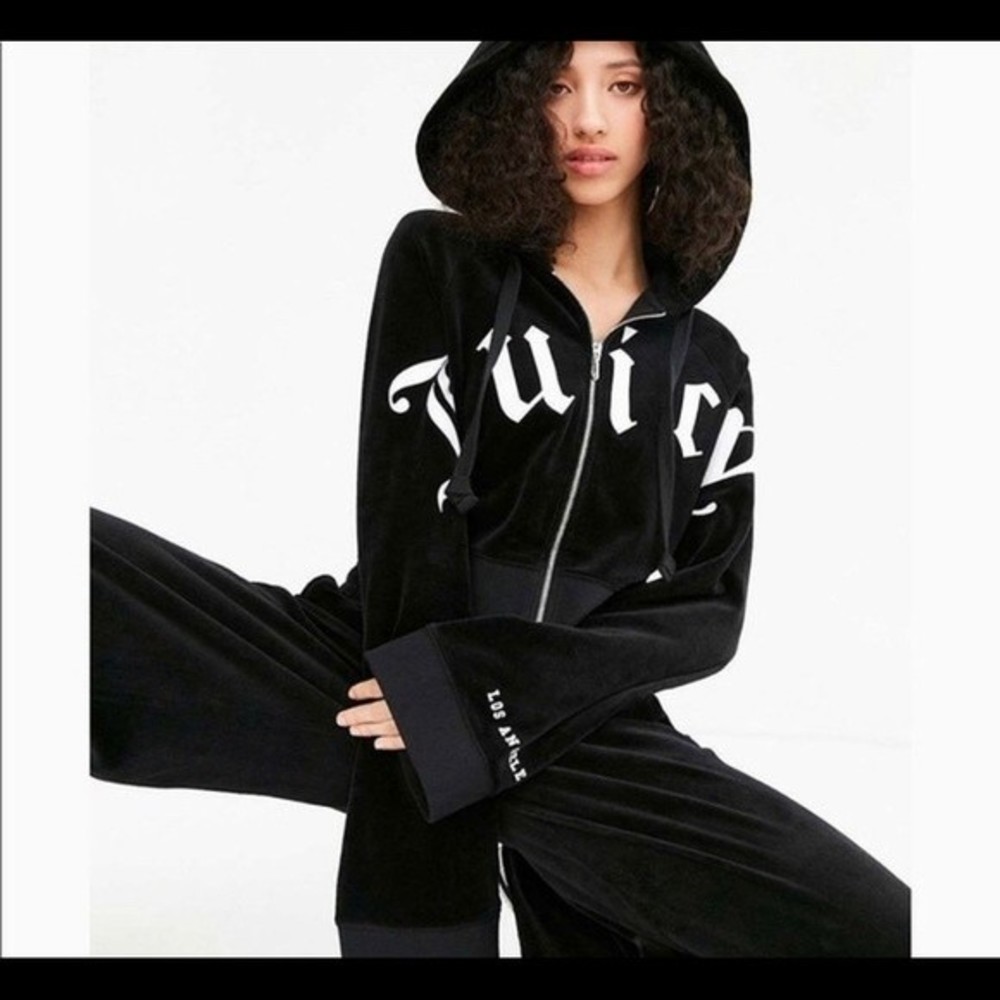 juicy couture x urban outfitters velvour black jacket